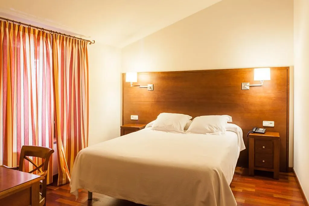 Hotel Mas Ros Cassá de la Selva Casa rural